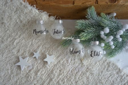 Vánoční baňky se jménem