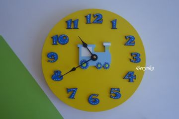 Hodiny s mašinkou - kulaté/čtvercové