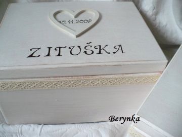 Dřevěná vzpomínková bedýnka s patinou