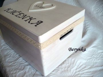 Dřevěná vzpomínková bedýnka s patinou