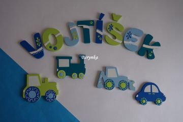 Dřevěná písmenka "s linkou a stříbrným zdobením"