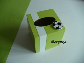 Krabička na kapesníky s míčem