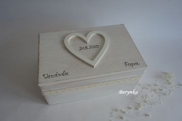 Svatební bedýnka se srdíčkem