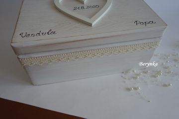 Svatební bedýnka se srdíčkem