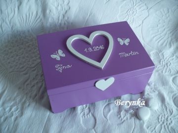 Svatební truhlička se srdíčkem