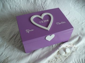 Svatební truhlička se srdíčkem