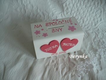 Svatební pokladnička se srdíčky a kytičkami