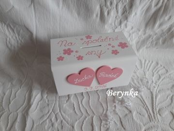 Svatební pokladnička se srdíčky a kytičkami