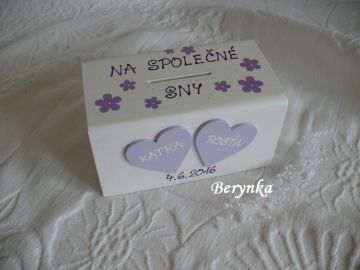 Svatební pokladnička se srdíčky a kytičkami
