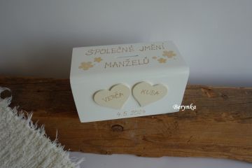 Svatební pokladnička se srdíčky a kytičkami