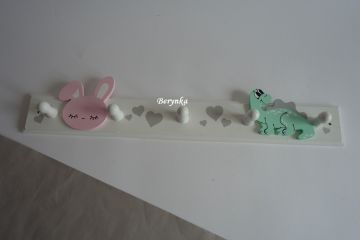 Dětský věšák s dinosaury