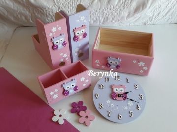 Dřevěné dekorace - fialovo-růžové se sovičkou