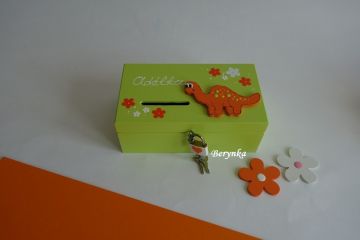 Dřevěná pokladnička s dinosaurem