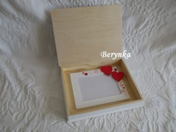 Svatební krabička se spirálkami a kytičkami