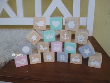 Dřevěné kostičky růžovo-mátové