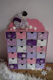 Adventní kalendář růžovo-fialový se sněhulákem a kočičkou