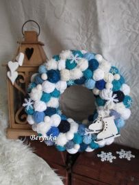 Klubíčkový věnec v tyrkysové