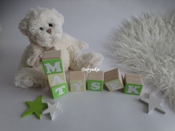 Dřevěné kostičky zeleno-žluté