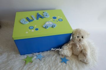 Dřevěné bedýnky s písmenky a autíčky - různá provedení