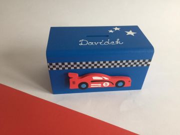 Dřevěná pokladnička s formulí