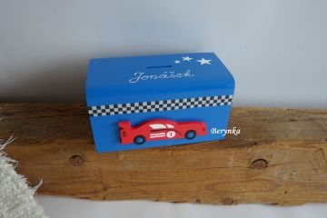 Dřevěná pokladnička s formulí