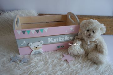 Dřevěná bedýnka v nordic stylu