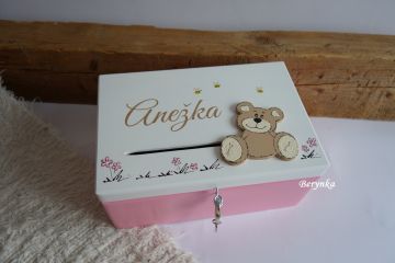 Dřevěná bedýnka - pokladnička