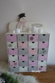 Adventní kalendář bílo-růžový se sněhulákem - různá provedení