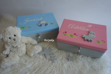 Dřevěná bedýnka s mašinkou - různá provedení