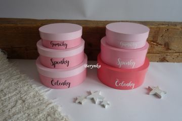 Sada kulatých krabiček