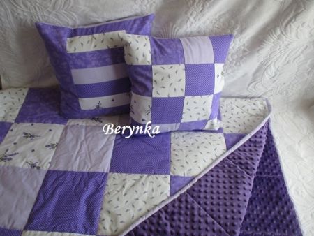 Patchworková bavlněná deka s minky - fialová