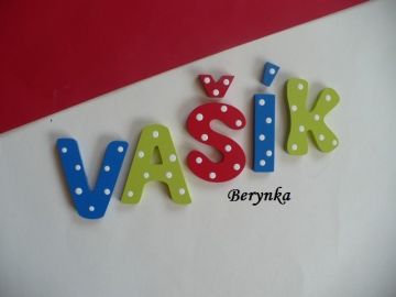Dřevěná písmenka "puntíkatá"