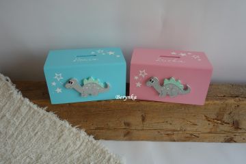 Dřevěná pokladnička s dinosaurem