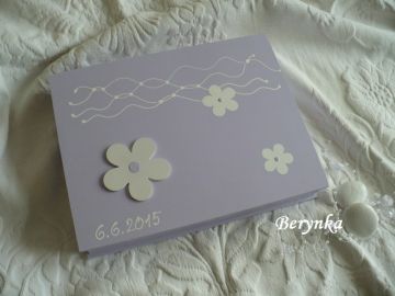 Svatební krabička s kytičkou