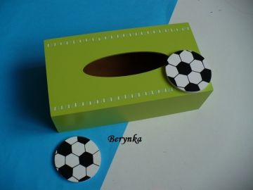 Dřevěné dekorace - s fotbalovým míčem a autíčkem