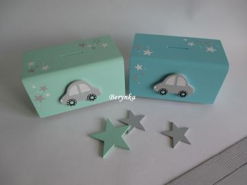 Dřevěná pokladnička s autíčkem