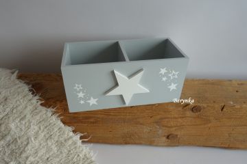 Dřevěný stojánek na tužky s hvězdičkou