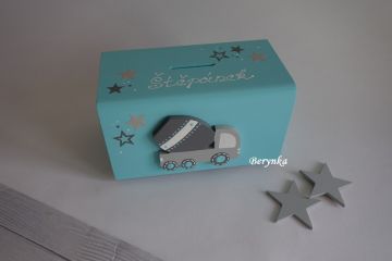 Dřevěná pokladnička s míchačkou