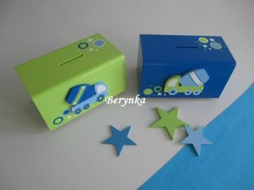 Dřevěná pokladnička s míchačkou