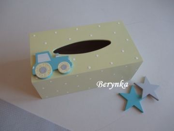 Krabička na kapesníky s traktorem