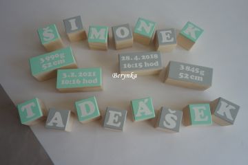 Dřevěné kostičky mátovo-šedé