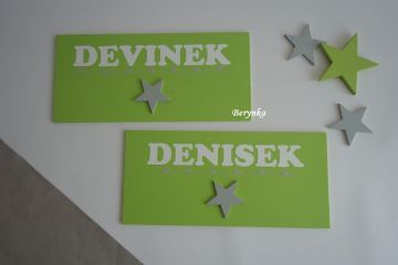 Cedulka se jménem - s hvězdičkou