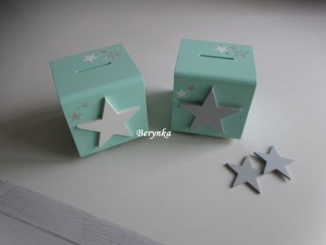 Dřevěná pokladnička s hvězdičkou