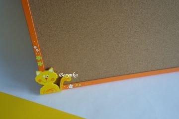 Dřevěné dekorace - oranžovo-žluté s kočičkou