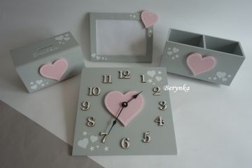 Dřevěné dekorace - šedé se srdíčkem