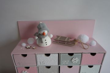 Adventní kalendář *pudrově růžový* se sněhulákem - různá provedení