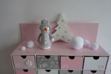 Adventní kalendář *pudrově růžový* se sněhulákem - různá provedení