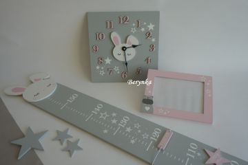 Dekorace v pudrově růžové se zajíčkem v nordic stylu