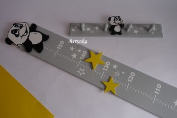 Dětský věšák s pandou