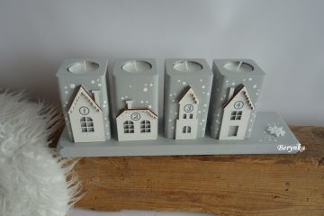 Adventní svícny s bílými domečky - různé barvy